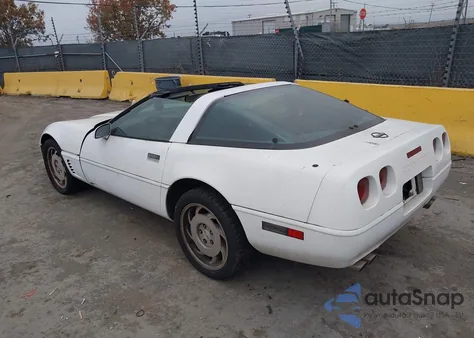 1996 Chevrolet Corvette z USA, uszkodzony, nr VIN 1G1YY22P9T5105105